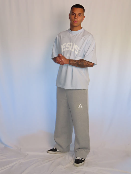 "JESUS IS ALIVE" OVERSIZE TEE BABY BLAU