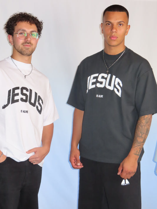 "JESUS IS ALIVE" OVERSIZE TEE WEIß