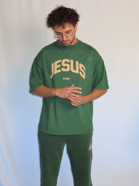 "JESUS IS ALIVE" OVERSIZE TEE GRÜN