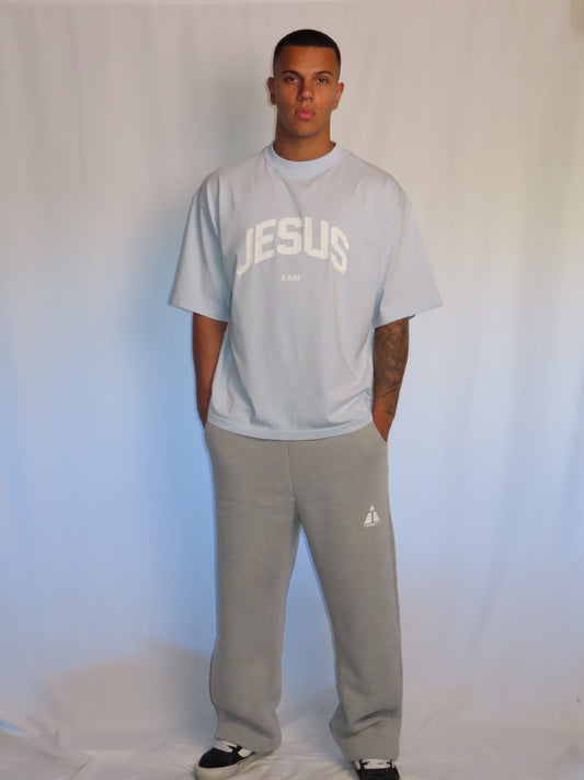 "JESUS IS ALIVE" OVERSIZE TEE BABY BLAU