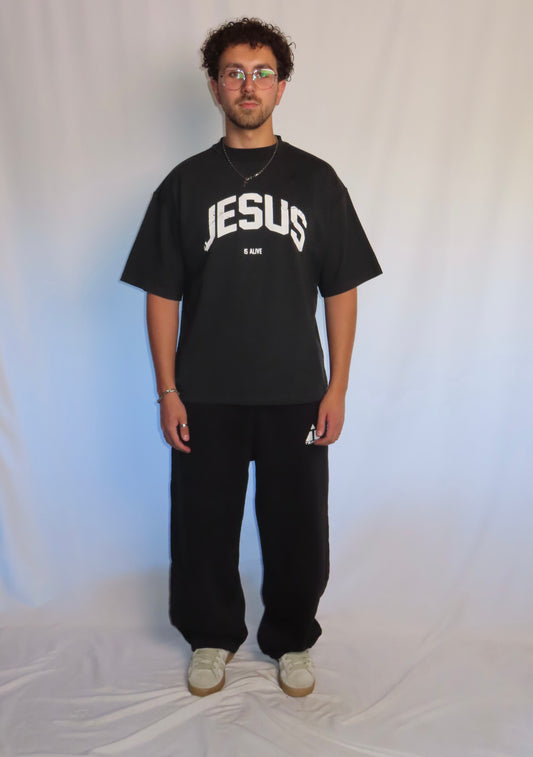 "JESUS IS ALIVE" OVERSIZE TEE SCHWARZ